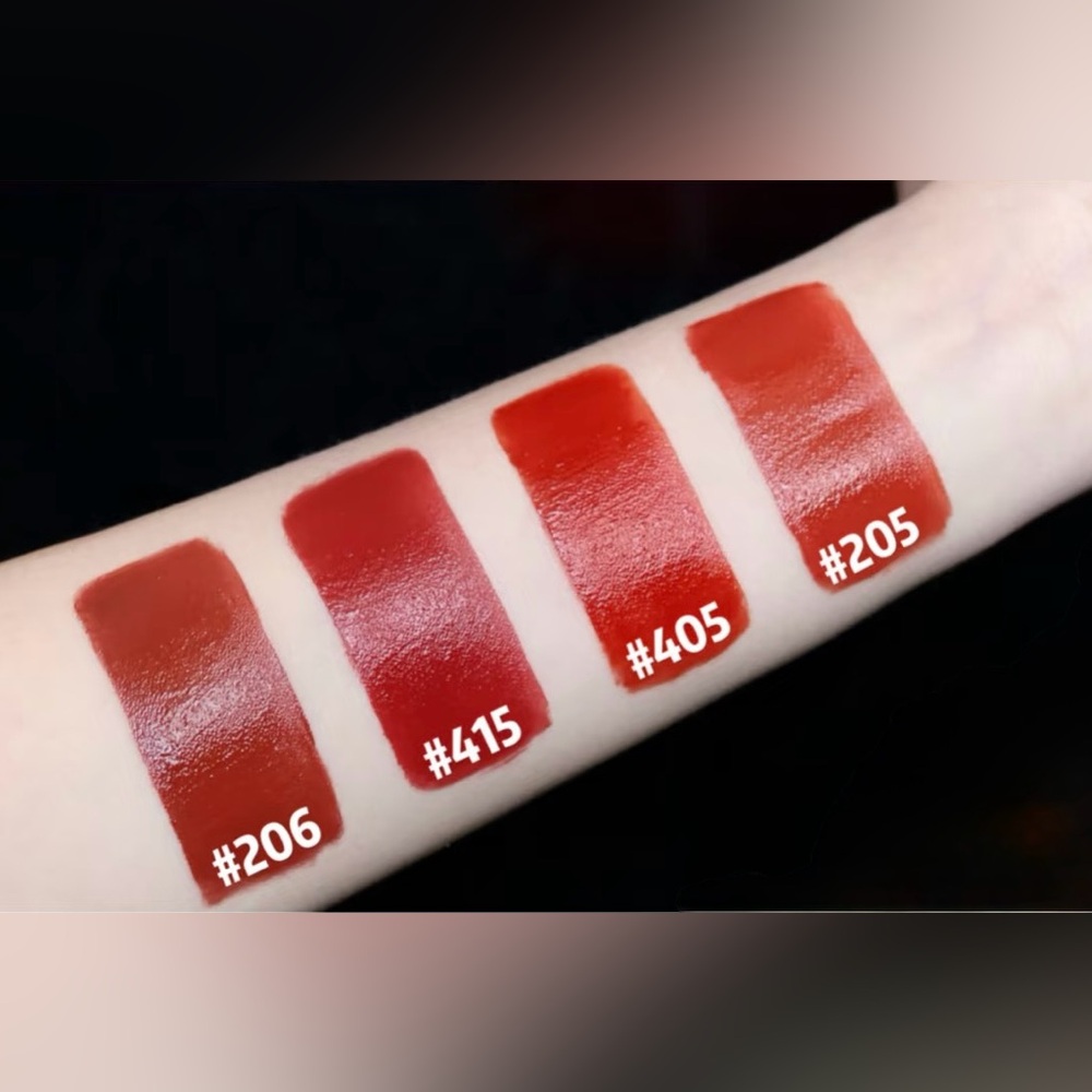 Armani 405 Bold Red Lip. - Picture 3 of 3